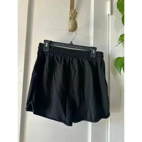 Women’s size 1x-large black shorts - Picture 7 of 8